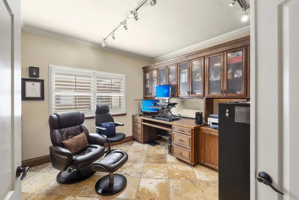 Photo #16: NDP2600038 Listing: Photo #16