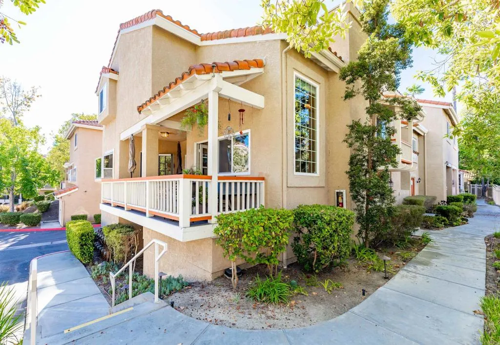 6574 Corte Ciusco, Carlsbad, CA, 92009 6574 Corte Ciusco, Carlsbad, CA, 92009