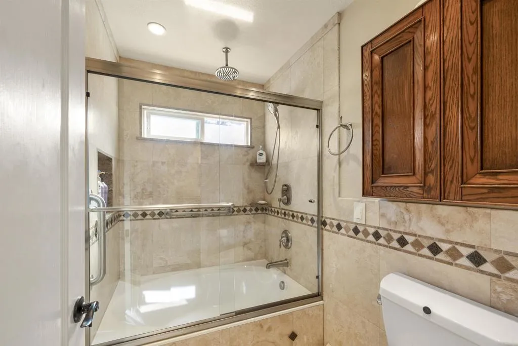 Photo #34: NDP2600038 Listing: Photo #34