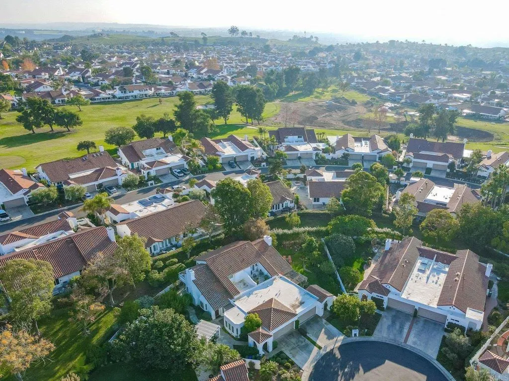 https://cdn.realtyfeed.com/cdn/127/306610859/0aa1f9bf5747c57a5cfe71166b24f2f8.webp