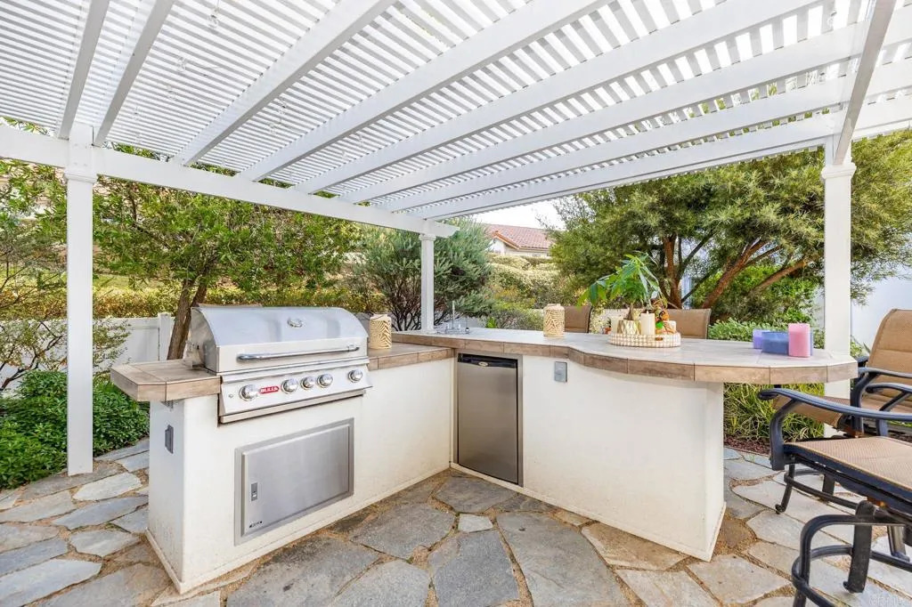 https://cdn.realtyfeed.com/cdn/127/306610859/17cae88780fb2167e626951f24717f0e.webp
