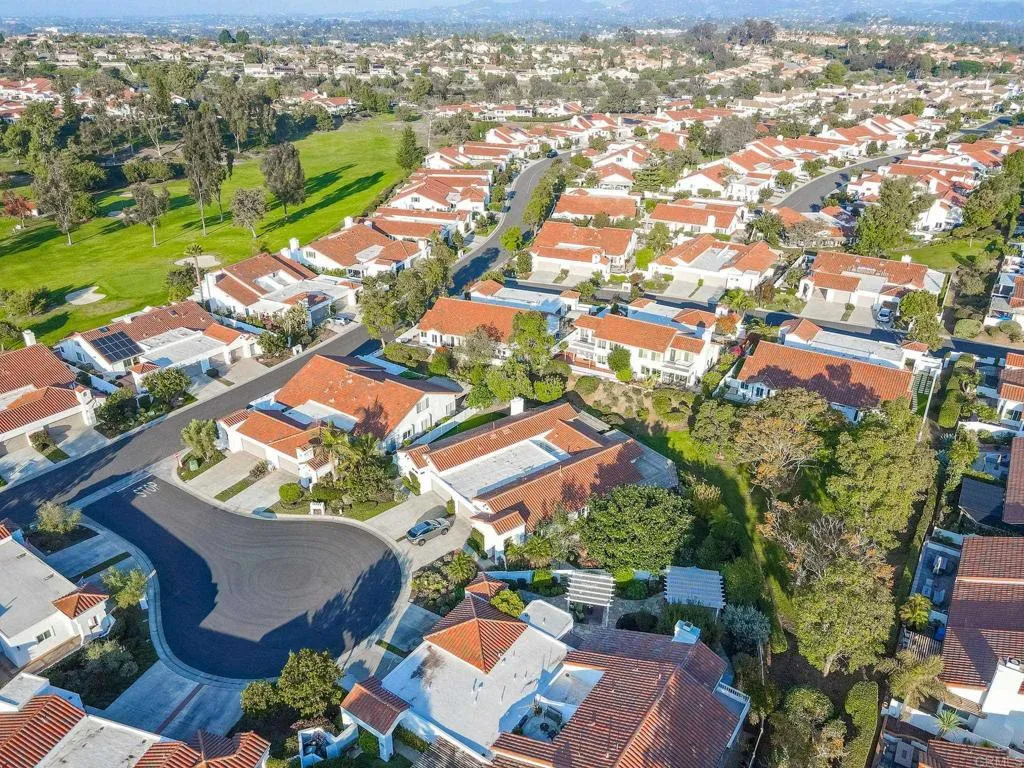 https://cdn.realtyfeed.com/cdn/127/306610859/2ebabe0808011073be2f70d94056e17e.webp