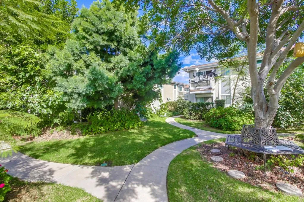 https://cdn.realtyfeed.com/cdn/127/306610891/eda727d181408620d617ec84ccbfd176.webp