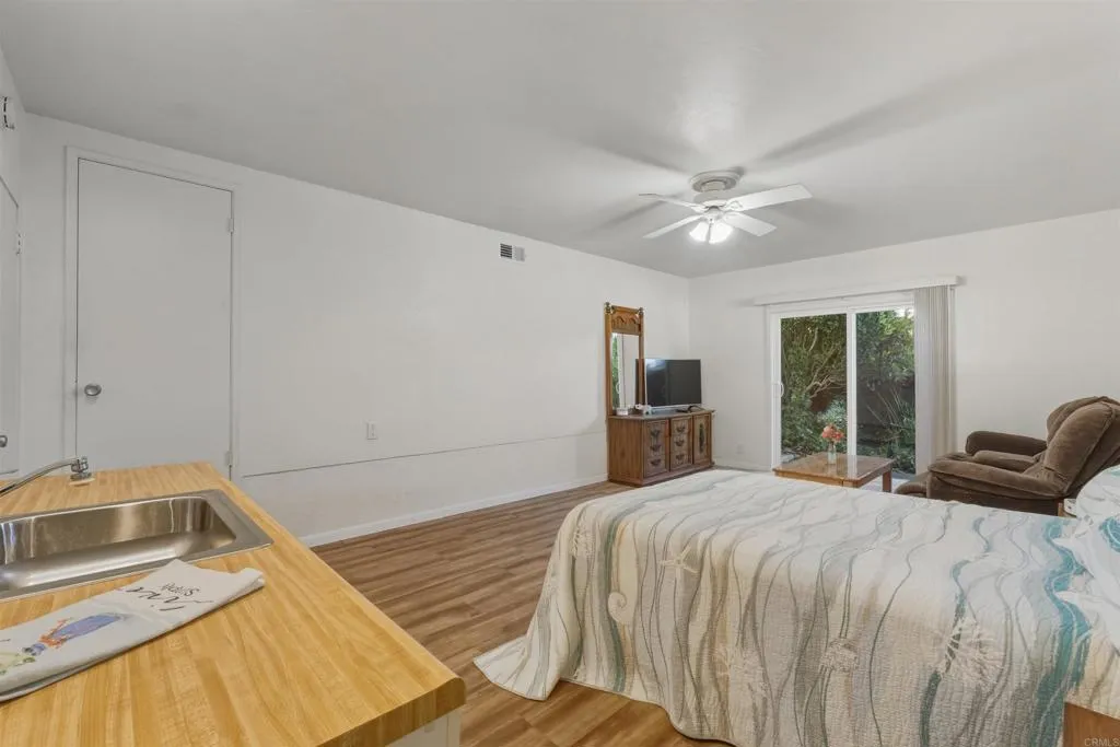 https://cdn.realtyfeed.com/cdn/127/306610892/fba1d85781034b1afa3a6a2d230f1c37.webp