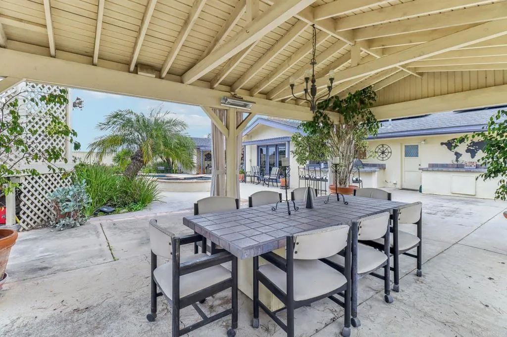 https://cdn.realtyfeed.com/cdn/127/306610893/4ad860aa282beb2b87b9225ad270dda2.webp