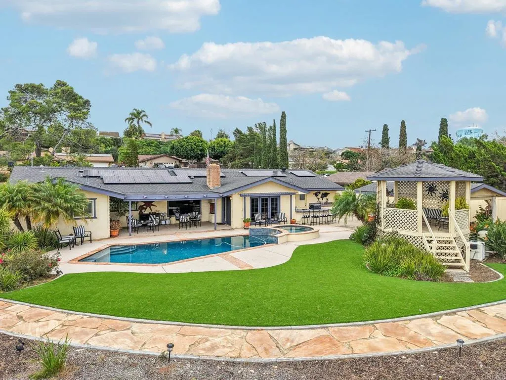 https://cdn.realtyfeed.com/cdn/127/306610893/620472aad54598a0919f00ab410694b6.webp