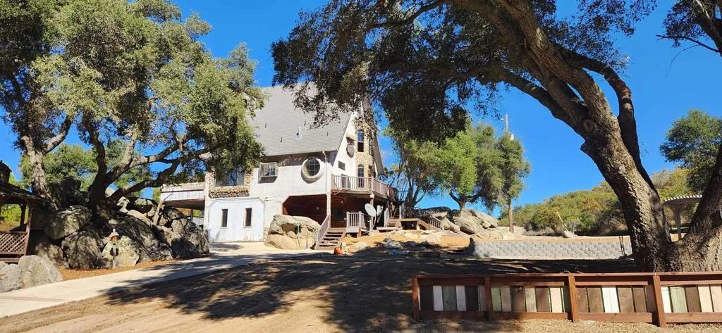 https://cdn.realtyfeed.com/cdn/127/306610923/1538bd3a5c2751f36f01dc3ab44429ac.webp