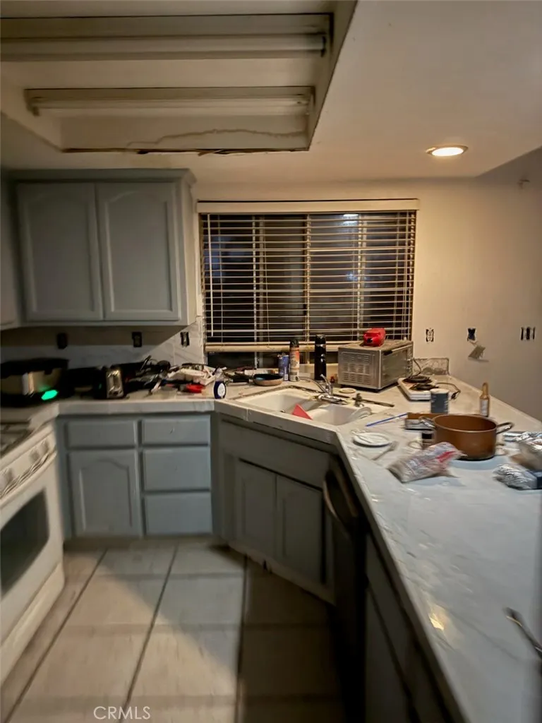 16709 Deodar, Hesperia, CA 92345 - Photo 2 of 10, Hesperia, CA