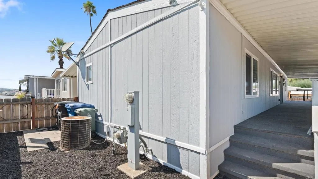 https://cdn.realtyfeed.com/cdn/127/306611039/729726dc9b70e04e9b2a75742ec5e898.webp