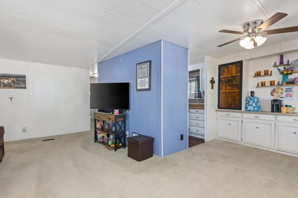 https://cdn.realtyfeed.com/cdn/127/306611044/4298fe9c0d7f0550888d1882836d2ff1.webp