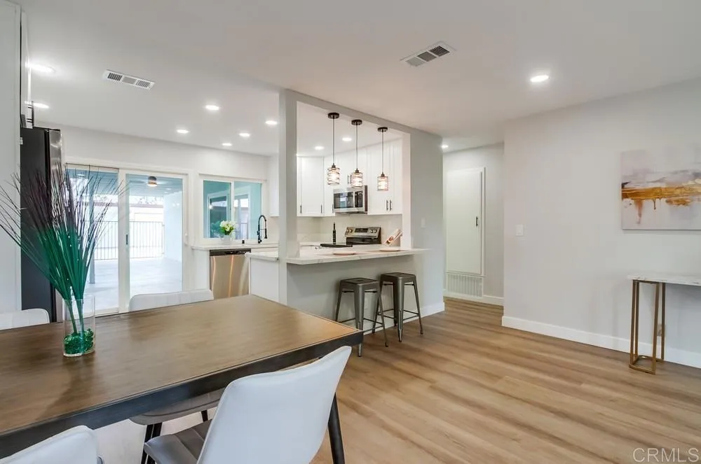 Photo #10: PTP2600045 Listing: Photo #10