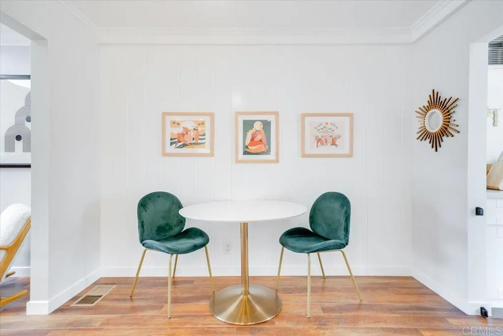 https://cdn.realtyfeed.com/cdn/127/306611069/00ce497daa1a6ee8d15b30c9f2942f39.webp