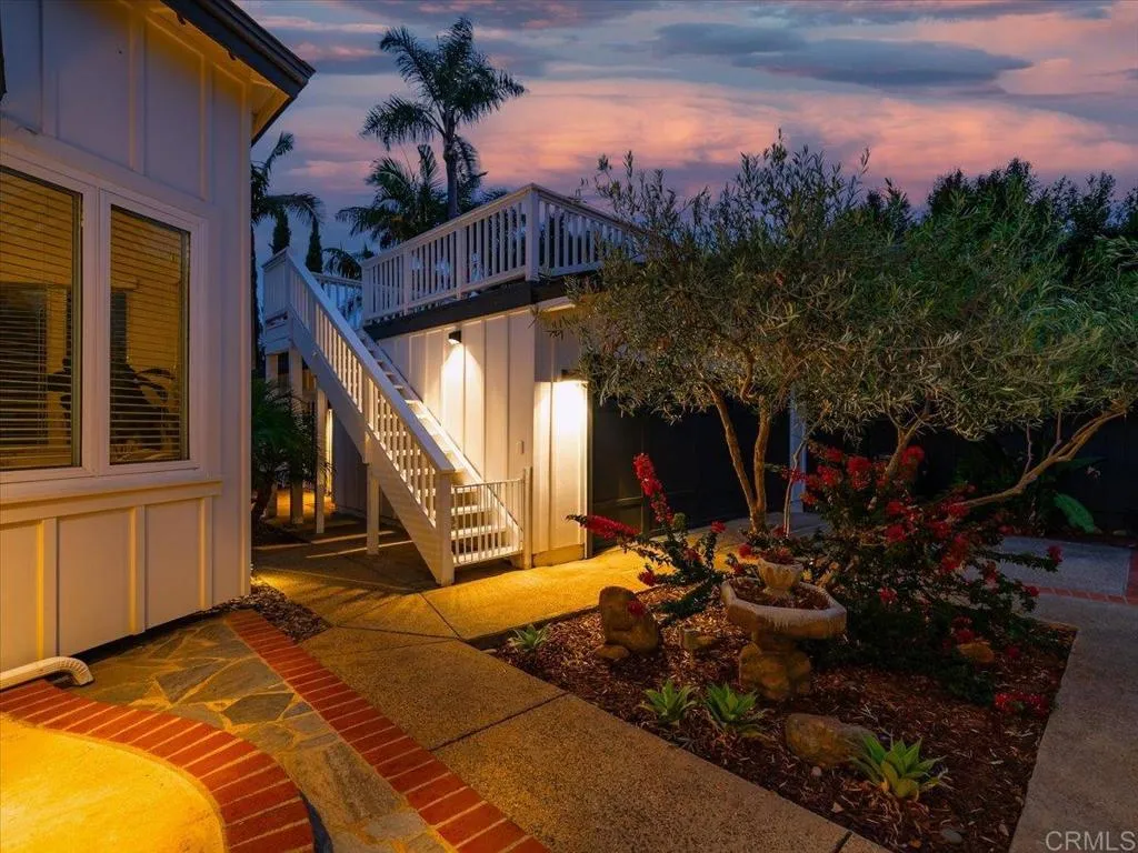 https://cdn.realtyfeed.com/cdn/127/306611069/4ad38e7f5100c06623857494473bea28.webp
