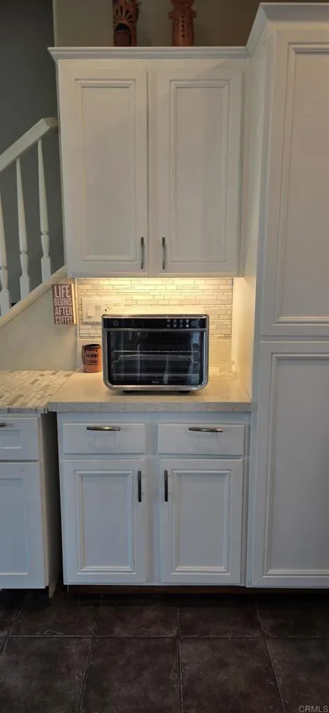 https://cdn.realtyfeed.com/cdn/127/306611092/157d4f4b4f9f17ba9627475088ac1820.webp