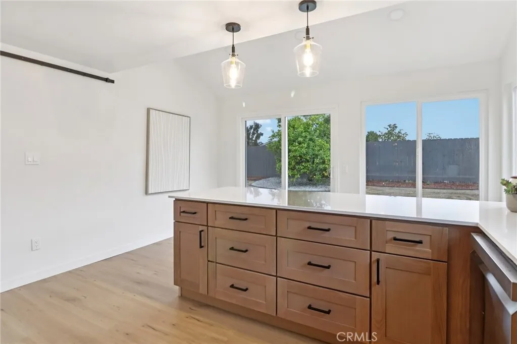 https://cdn.realtyfeed.com/cdn/127/306611095/0405f91b3d9c393b4acf3b68efbae4f1.webp