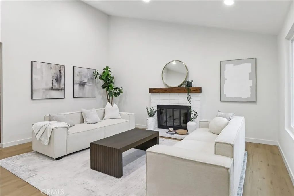 https://cdn.realtyfeed.com/cdn/127/306611095/04efc25c958e6d3015f9470ea2359d0f.webp