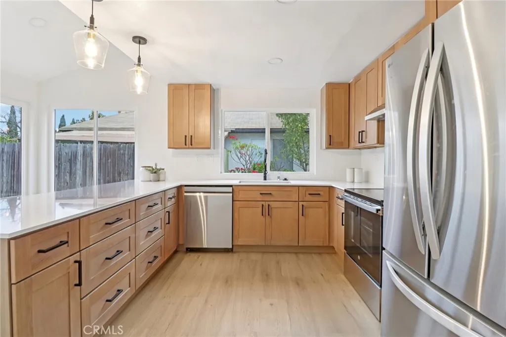 https://cdn.realtyfeed.com/cdn/127/306611095/7e26710de487af738393dd1a589dac28.webp