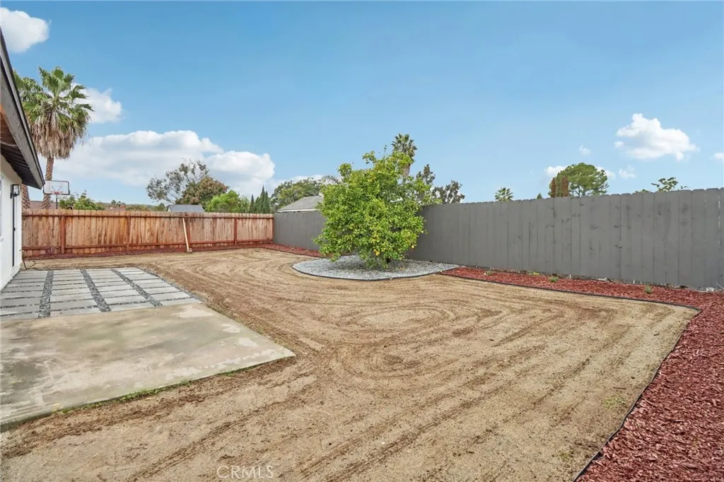 https://cdn.realtyfeed.com/cdn/127/306611095/9da36152683e5f2e70de41ca2889fd9c.webp