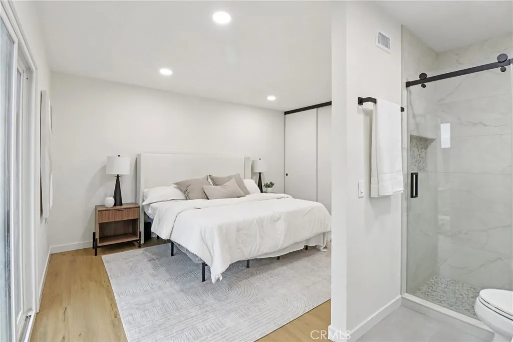 https://cdn.realtyfeed.com/cdn/127/306611095/de2f5b818bd44e211f202c9c0b742332.webp