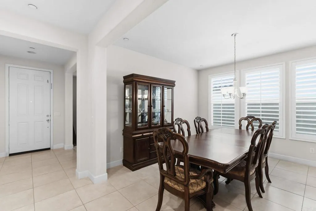 441 Adobe Estates Dr, Vista, CA 92083 - Photo 4 of 30, Vista, CA