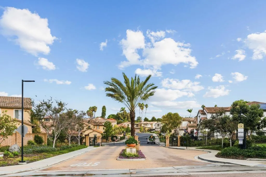 https://cdn.realtyfeed.com/cdn/127/306611107/149717d9e25cd3126731e3b750c6b001.webp