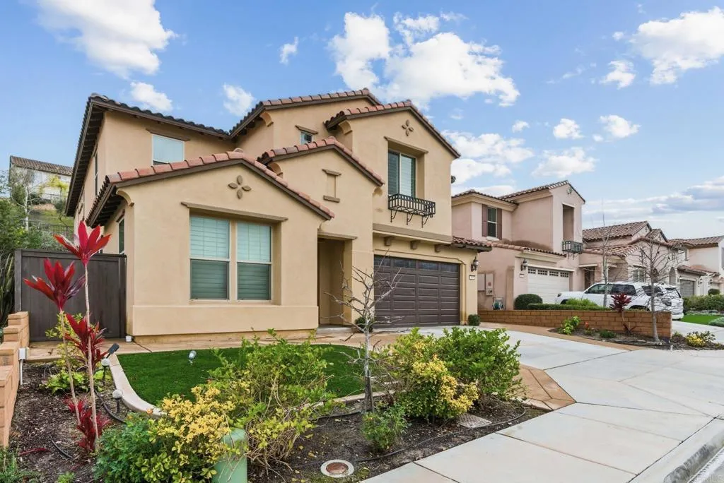 441 Adobe Estates Dr, Vista, CA 92083 - Photo 2 of 30, Vista, CA