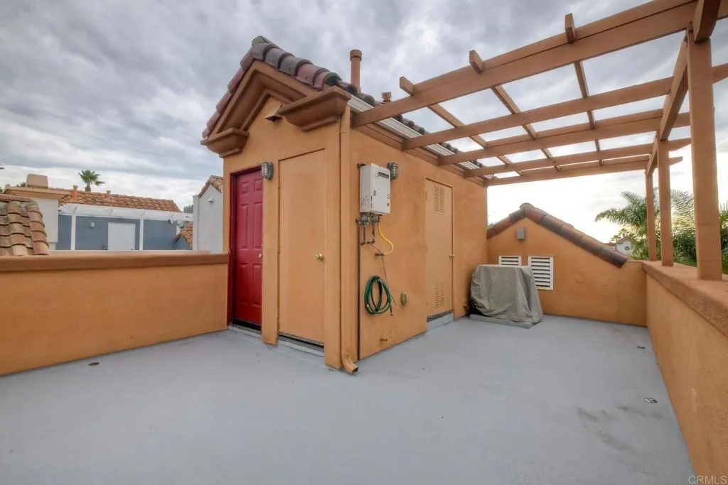 https://cdn.realtyfeed.com/cdn/127/306611173/3b8dcdfb1db4362f5991095713120ff8.webp