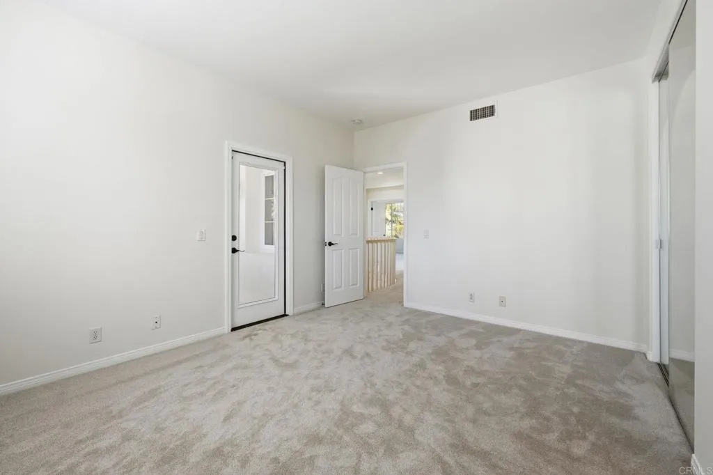 https://cdn.realtyfeed.com/cdn/127/306611186/40d23a69338d40d2fe111845cafdaac7.webp