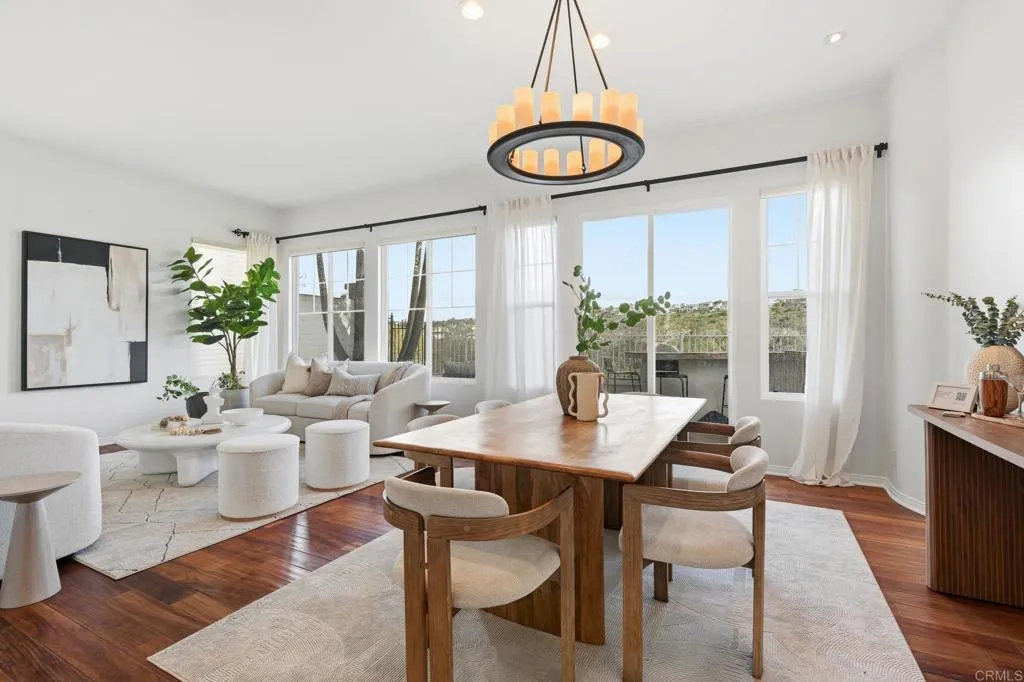 https://cdn.realtyfeed.com/cdn/127/306611186/ec840cb5c8498f01ec30161f1b7faf0e.webp