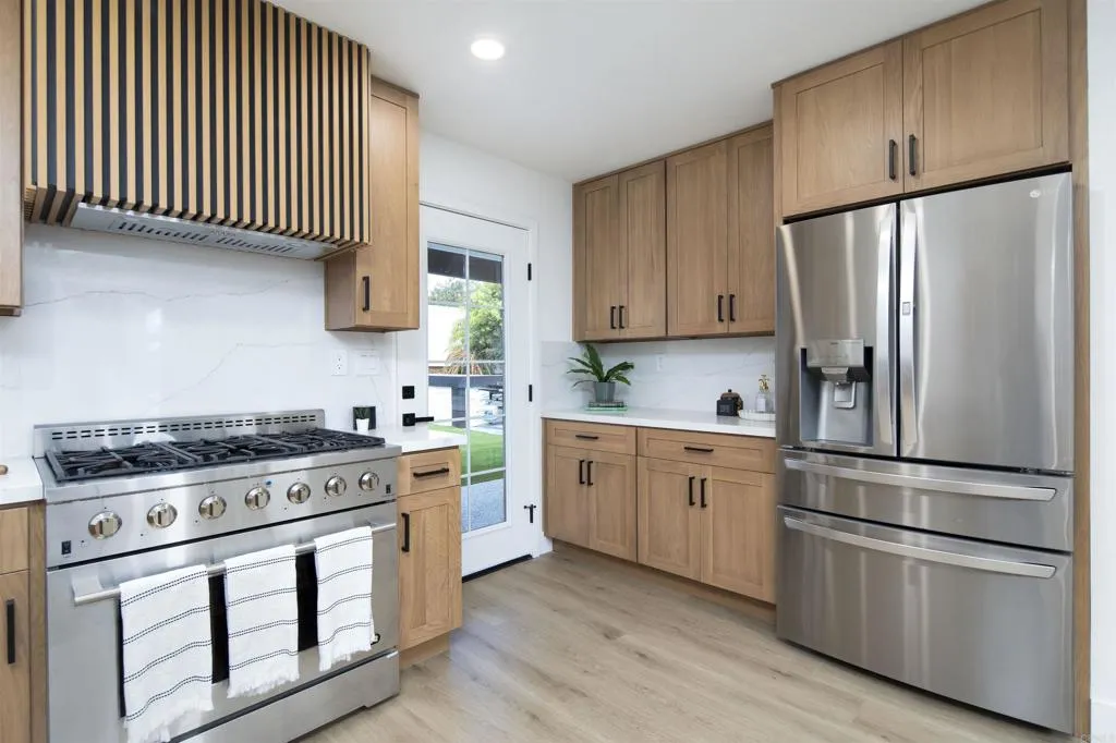 https://cdn.realtyfeed.com/cdn/127/306611259/02975171cad3bc710bcbe9650c33f354.webp
