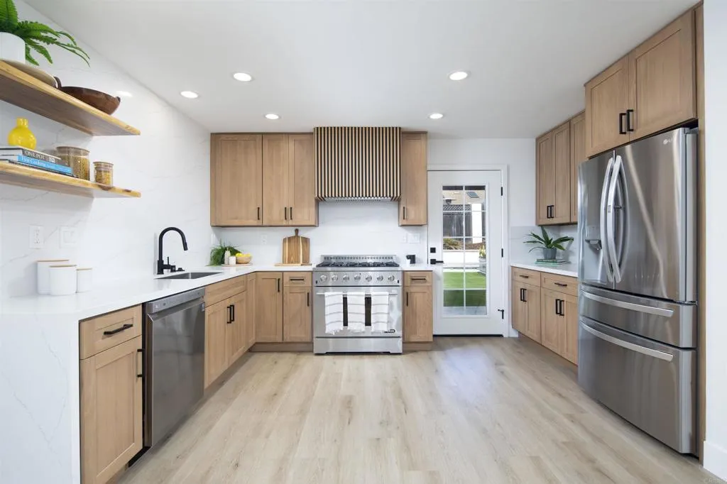 https://cdn.realtyfeed.com/cdn/127/306611259/b16edc83744742ee0ebd5450ba46c590.webp