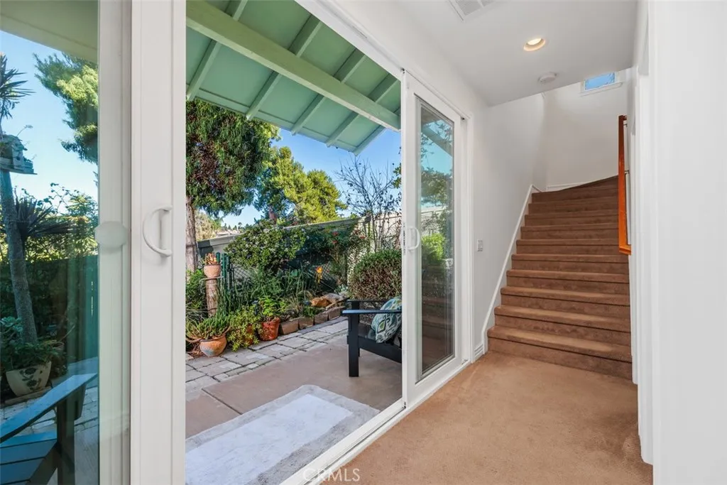 https://cdn.realtyfeed.com/cdn/127/306611374/21e0aca487e9791c0552f22909402c8b.webp