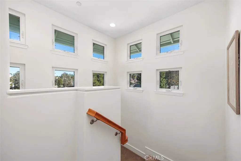 https://cdn.realtyfeed.com/cdn/127/306611374/ab93fd461623c1c6802c0965e495268e.webp