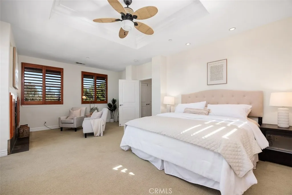 https://cdn.realtyfeed.com/cdn/127/306611374/acf301bd1c1daa8e09167b04b51da481.webp