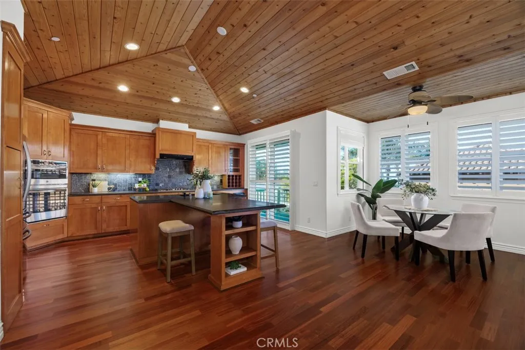 https://cdn.realtyfeed.com/cdn/127/306611374/d5a8d97e2959560a058afe99a05a5386.webp