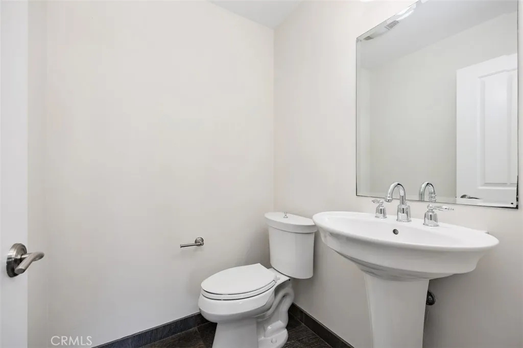 https://cdn.realtyfeed.com/cdn/127/306611374/fd6efb1c0f4afa2b3a415179ba0ab81c.webp