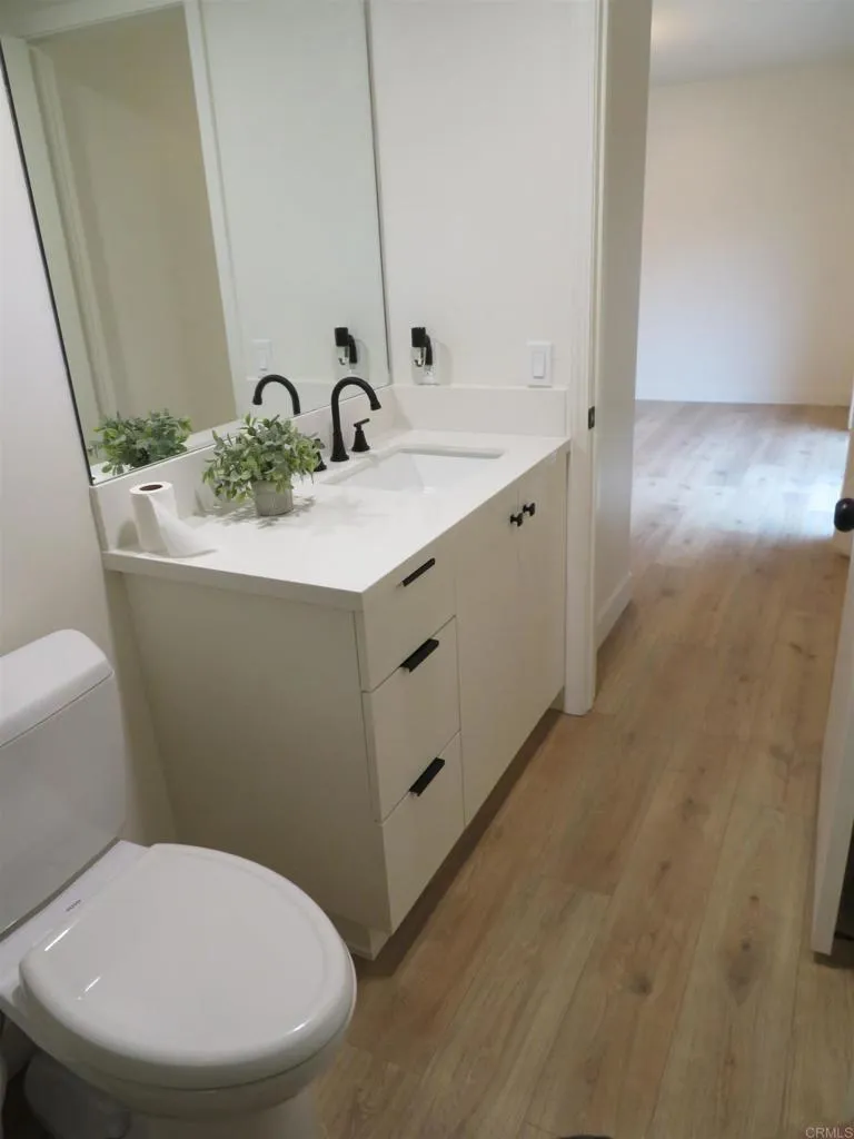 https://cdn.realtyfeed.com/cdn/127/306611392/025190af1250c74dcacc8e8672a9c266.webp