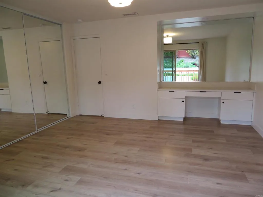https://cdn.realtyfeed.com/cdn/127/306611392/1defd053359989d55c15f9a38d29ed4b.webp