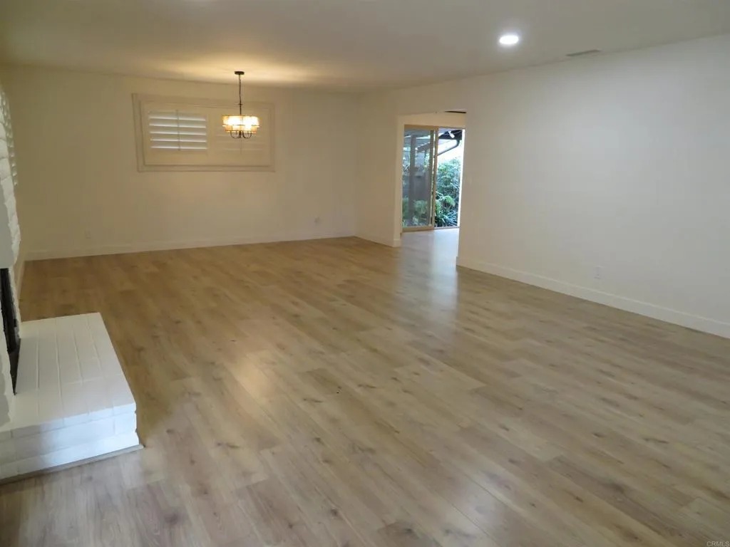 https://cdn.realtyfeed.com/cdn/127/306611392/c808f91b616dd9e75842572b66acd084.webp