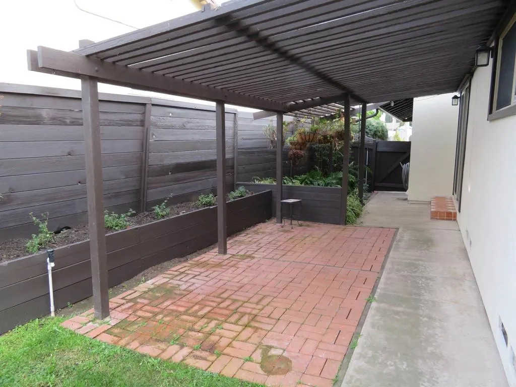 https://cdn.realtyfeed.com/cdn/127/306611392/ef3718fde9fec1c6519ad6ab2651c13c.webp