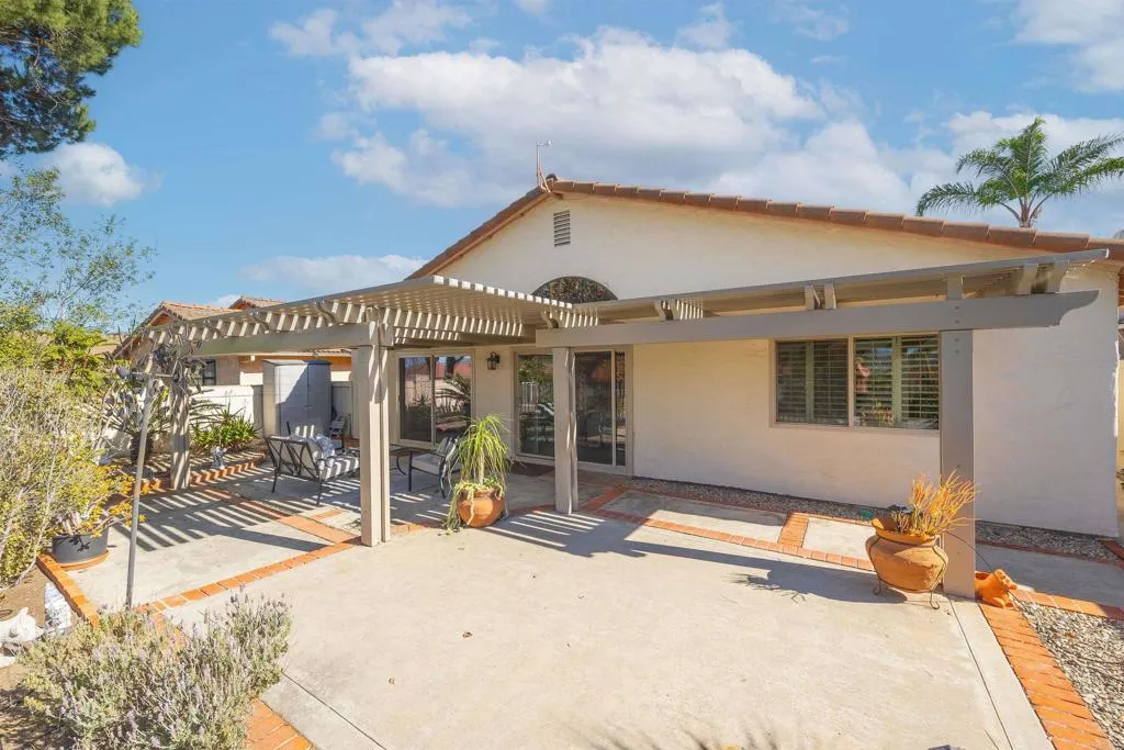 https://cdn.realtyfeed.com/cdn/127/306611569/8e2b39536fa42593683a2605f90e1ca7.webp