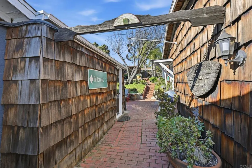 https://cdn.realtyfeed.com/cdn/127/306611649/9f3d86c5b9d57c372588ad9c75b6d960.webp