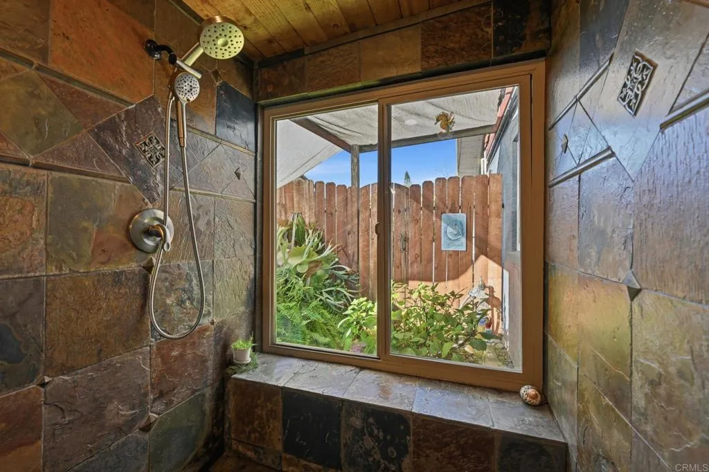 https://cdn.realtyfeed.com/cdn/127/306611649/fd0a387700129a4a8b2445fcf058bd9c.webp