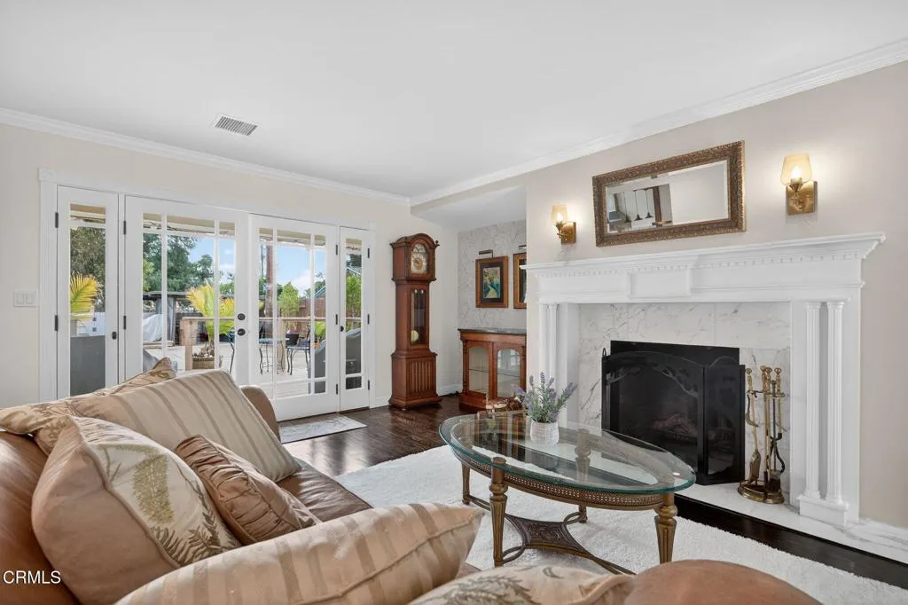 366 Court Avenue, Ventura, CA 93003 - Photo 5 of 49, Ventura, CA