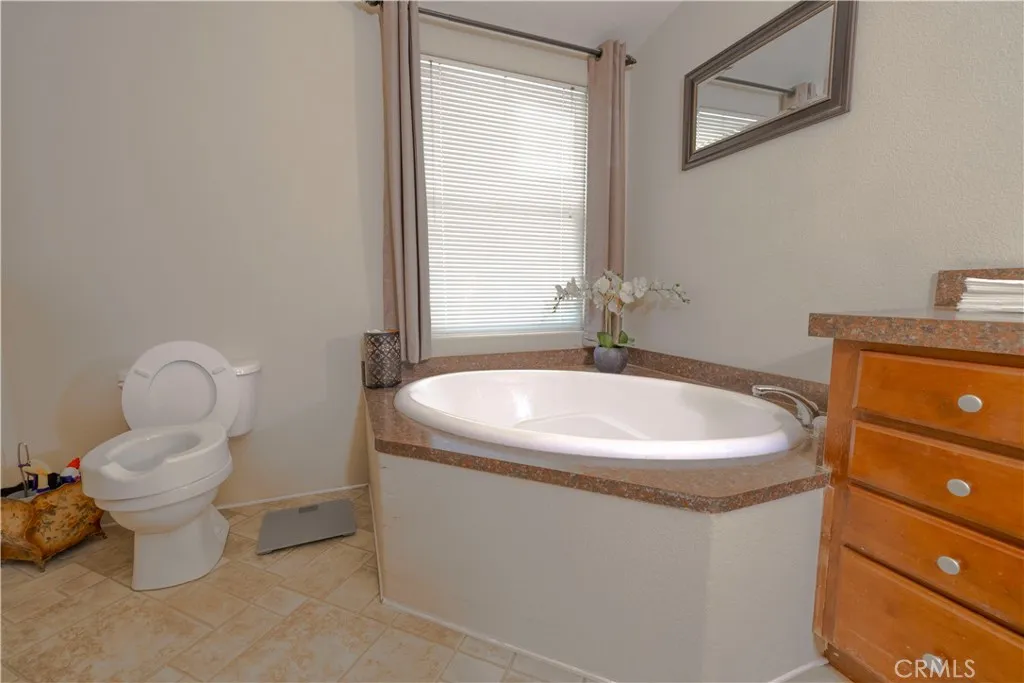 https://cdn.realtyfeed.com/cdn/127/306611683/3c906a66b78c8423ba1aa3b315bfa52f.webp