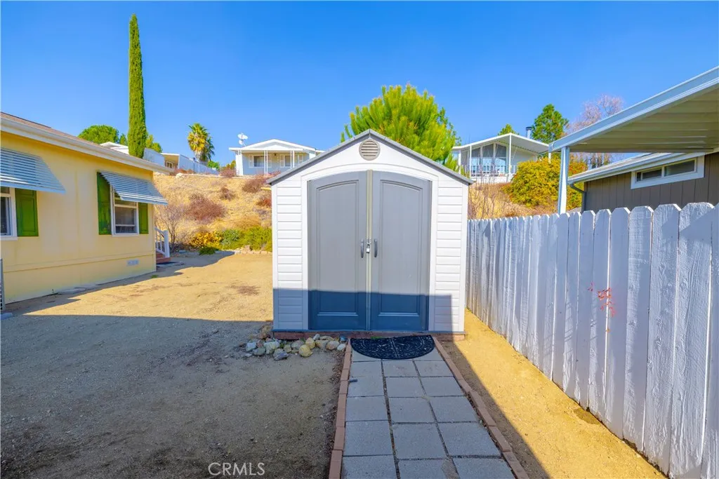 https://cdn.realtyfeed.com/cdn/127/306611683/ff9b88251545647cb658dff203033376.webp