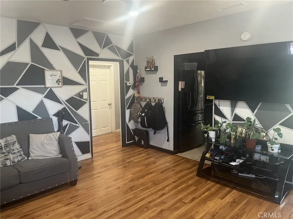 4264 Victoria Avenue, Riverside, CA 92507 - Photo 4 of 11, Riverside, CA