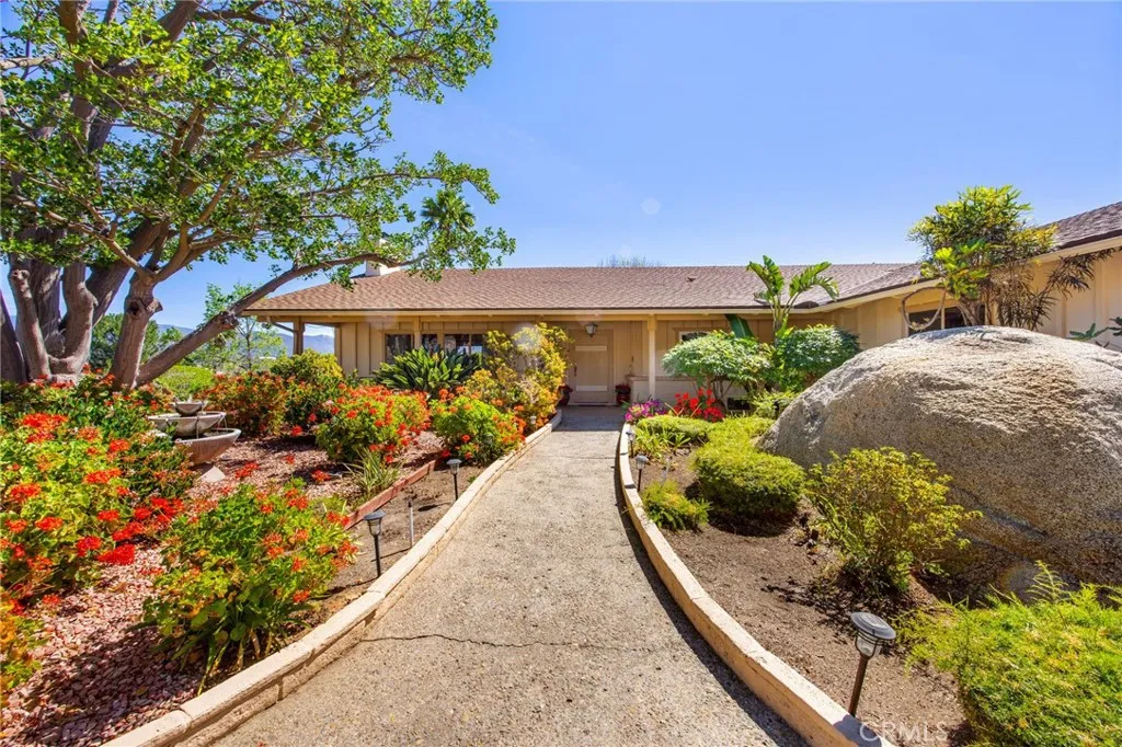 https://cdn.realtyfeed.com/cdn/127/306611725/0e237eafff021519a5e180e705323af1.webp