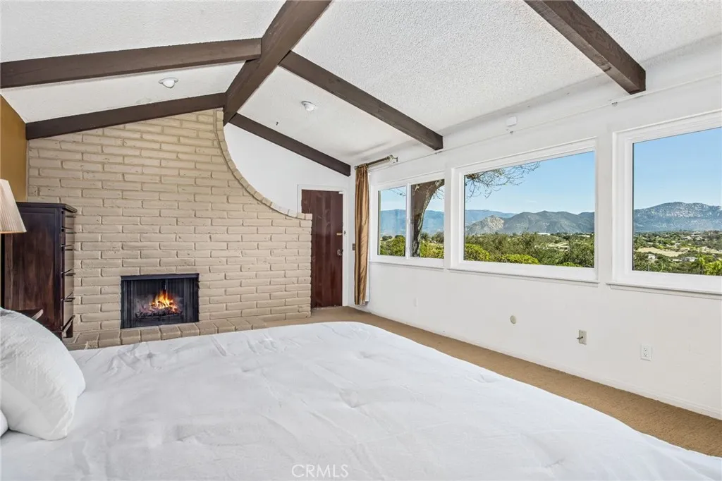 https://cdn.realtyfeed.com/cdn/127/306611725/3a003a0d95952870de8a0421820ea614.webp