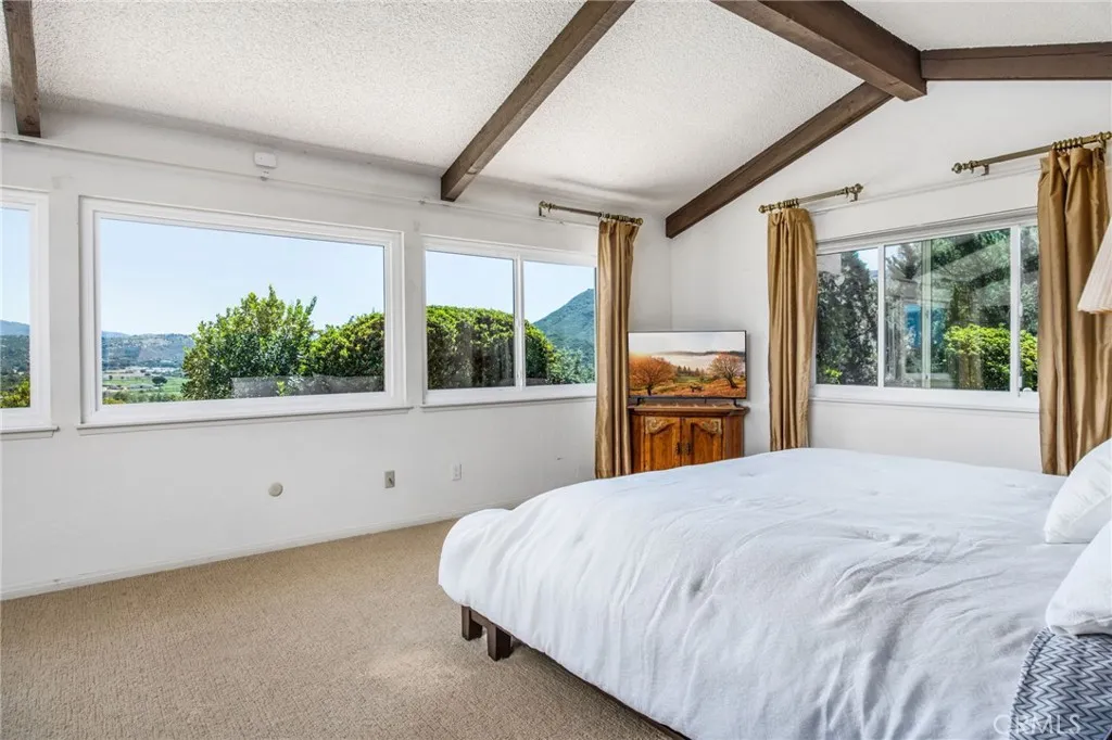 https://cdn.realtyfeed.com/cdn/127/306611725/5e7eb129d4f5ce27973d497335f1e89e.webp